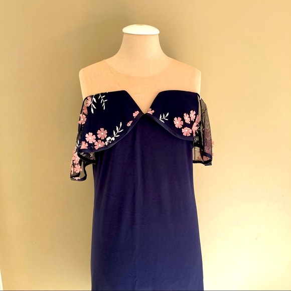 Party Dress - off the shoulders w/Sheer Straps Embroidered flowers  sz L - Picture 2 of 10